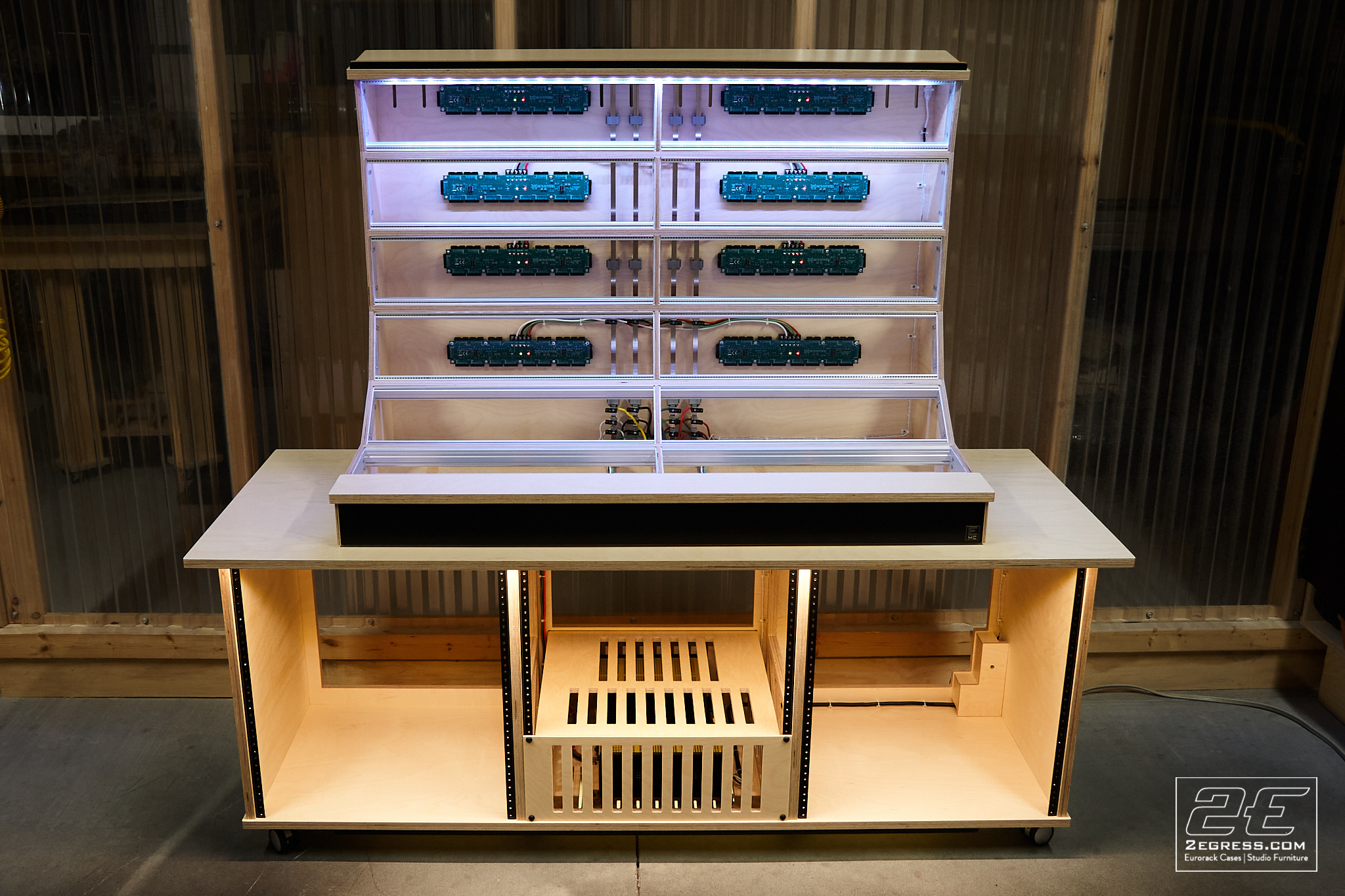 studio rack rover 2egress lev perrey