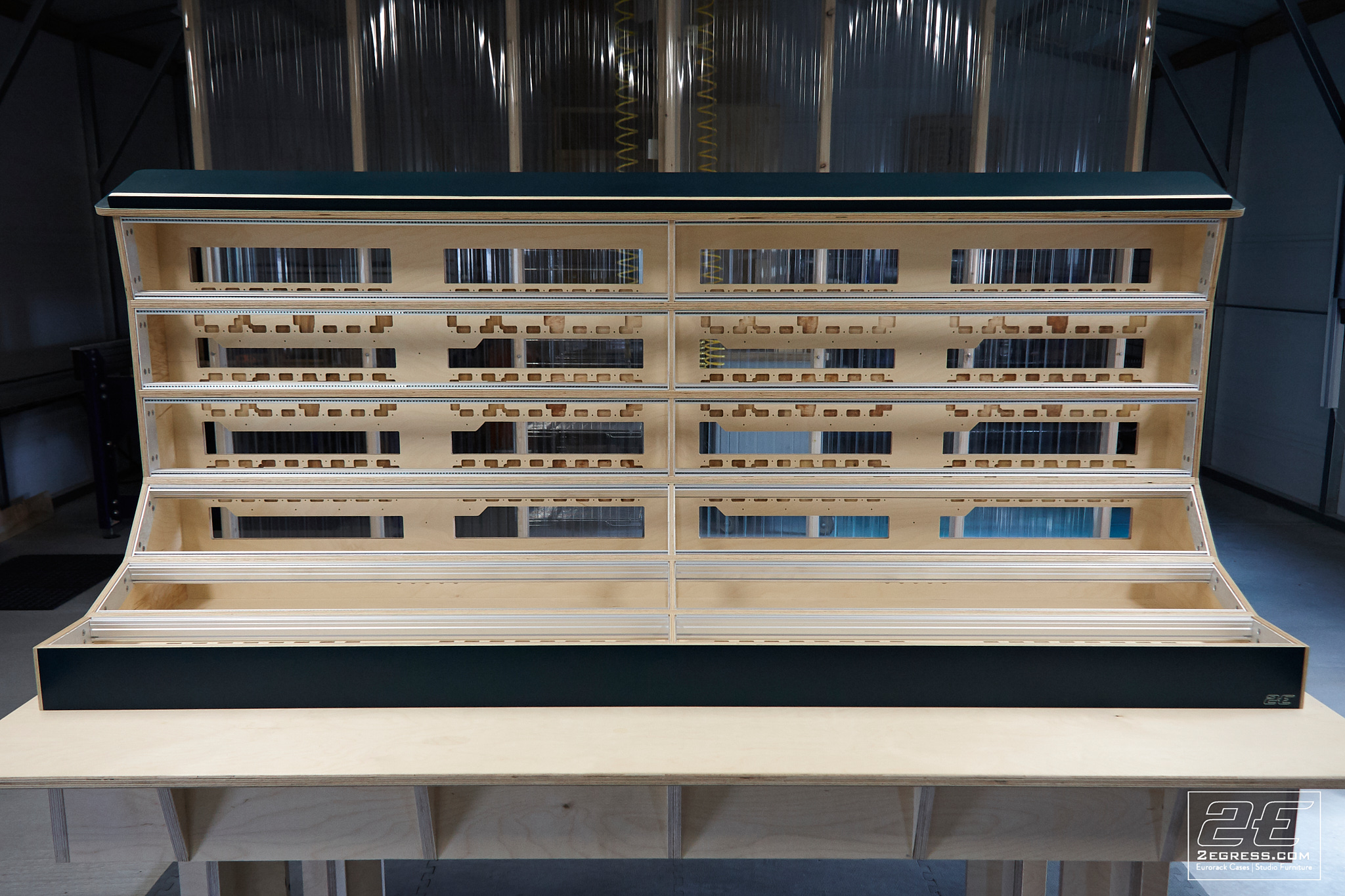 18u eurorack case luigi