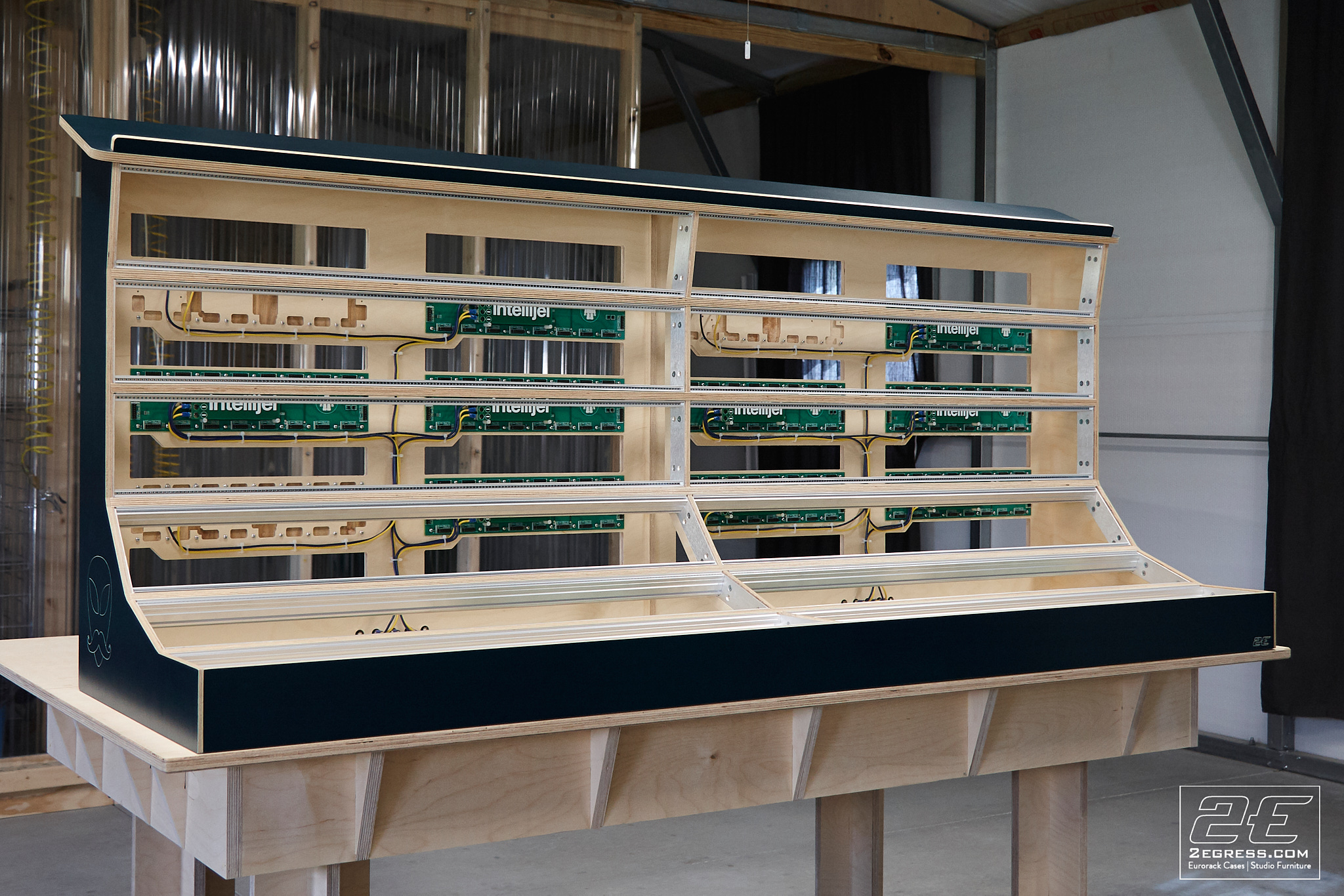 18u eurorack case luigi