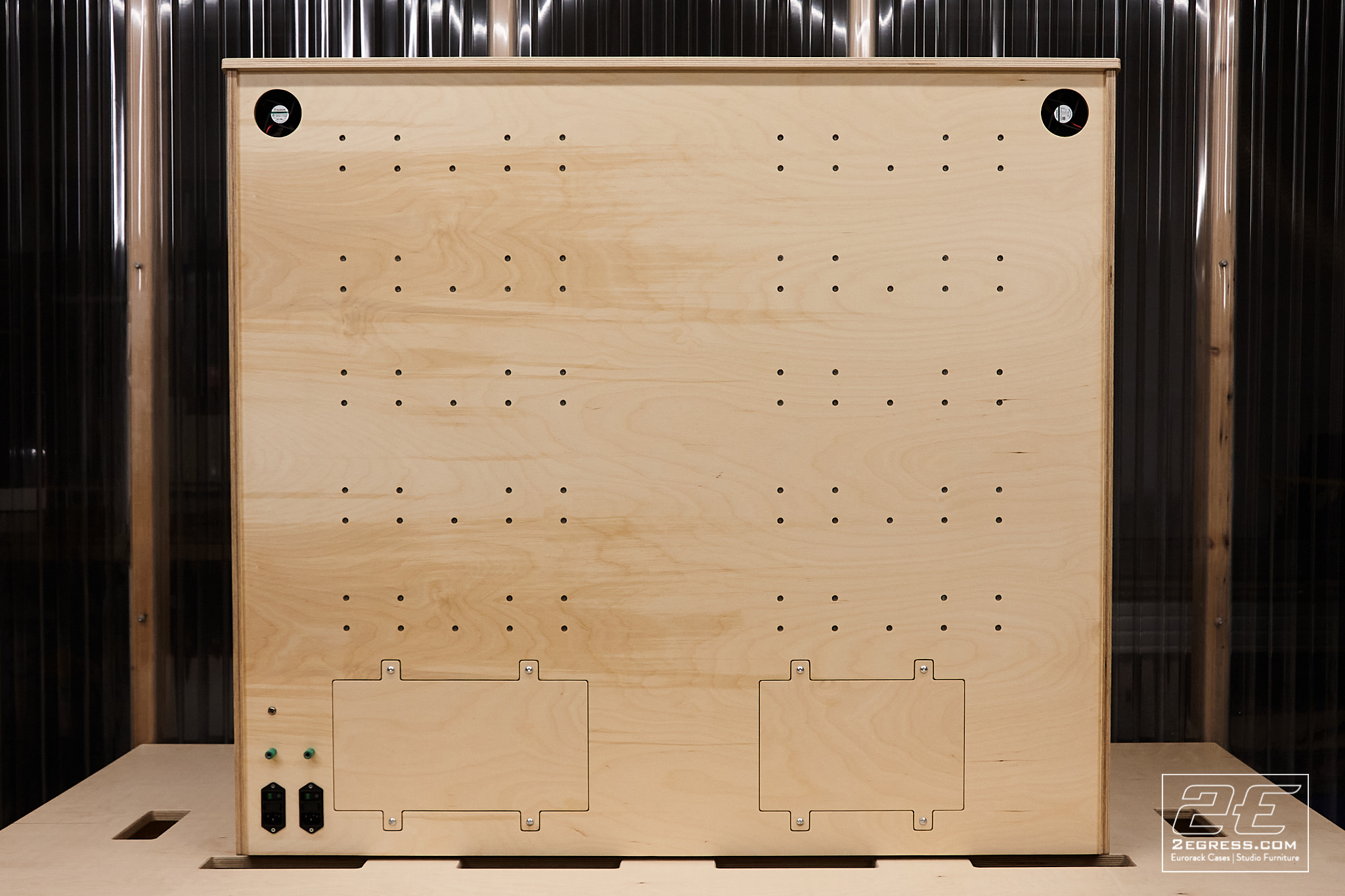 24u eurorack case Genus Modu LIBBs 2Egress