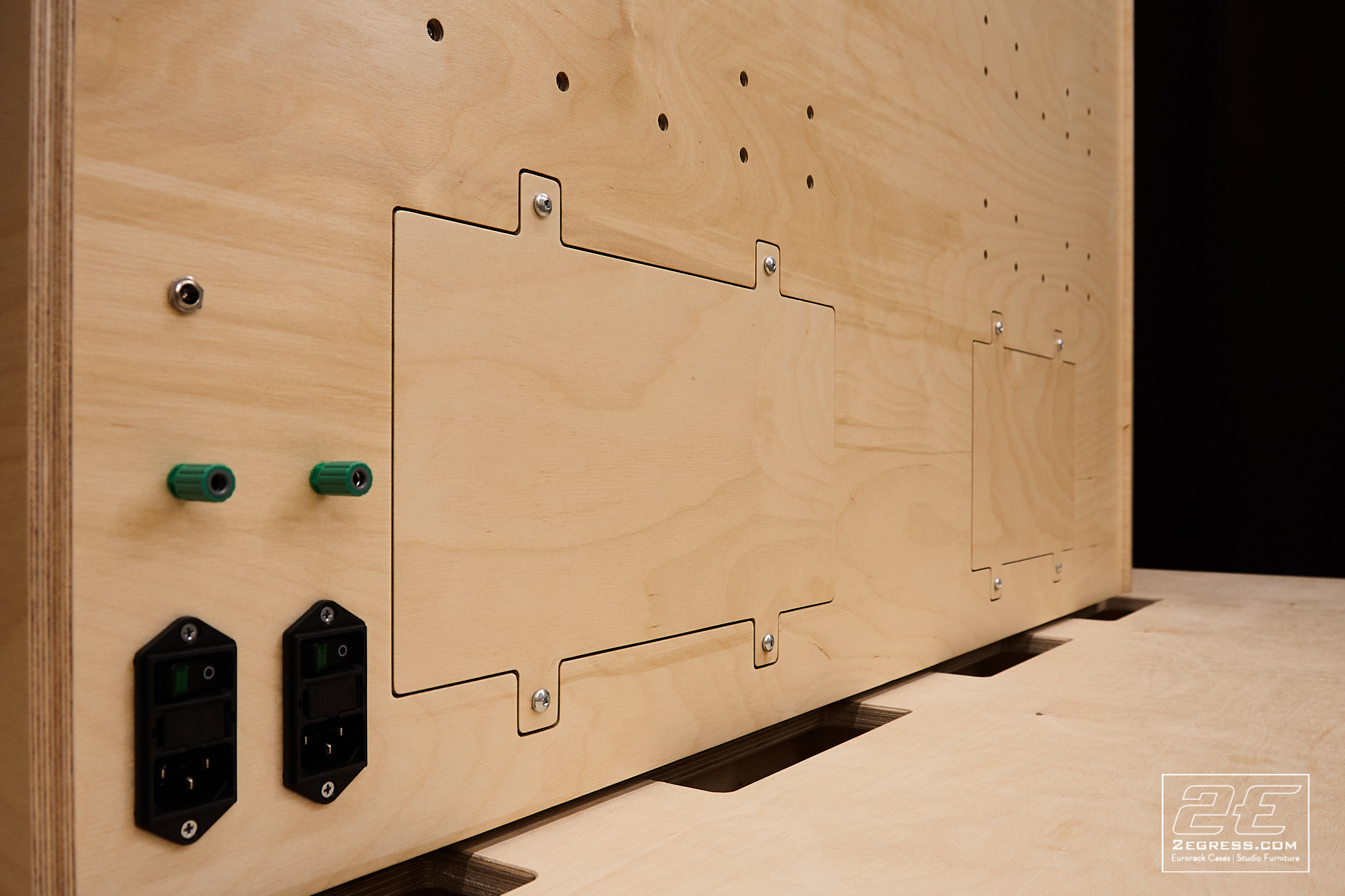 24u eurorack case Genus Modu LIBBs 2Egress