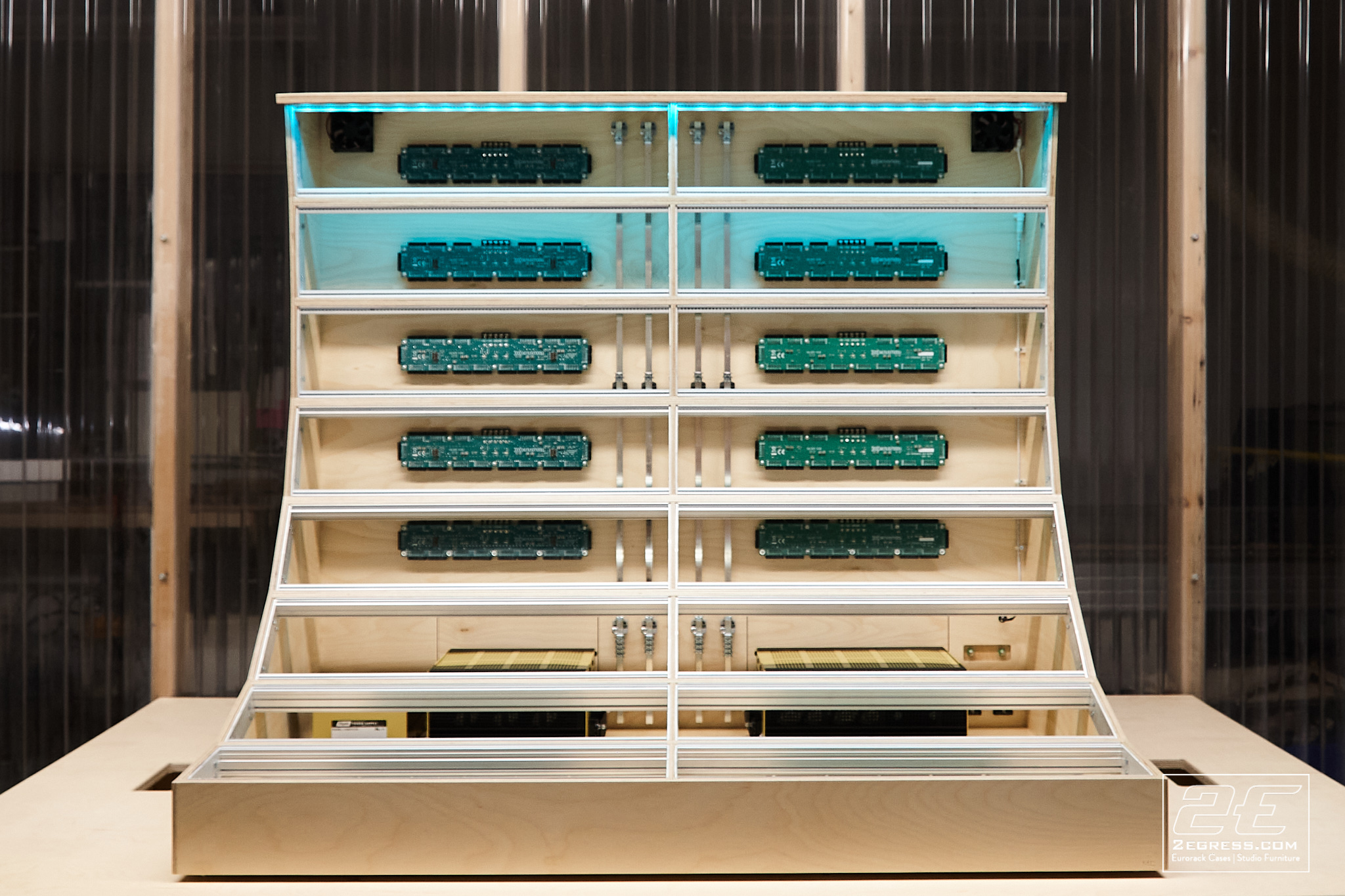 24u eurorack case Genus Modu | 2Egress