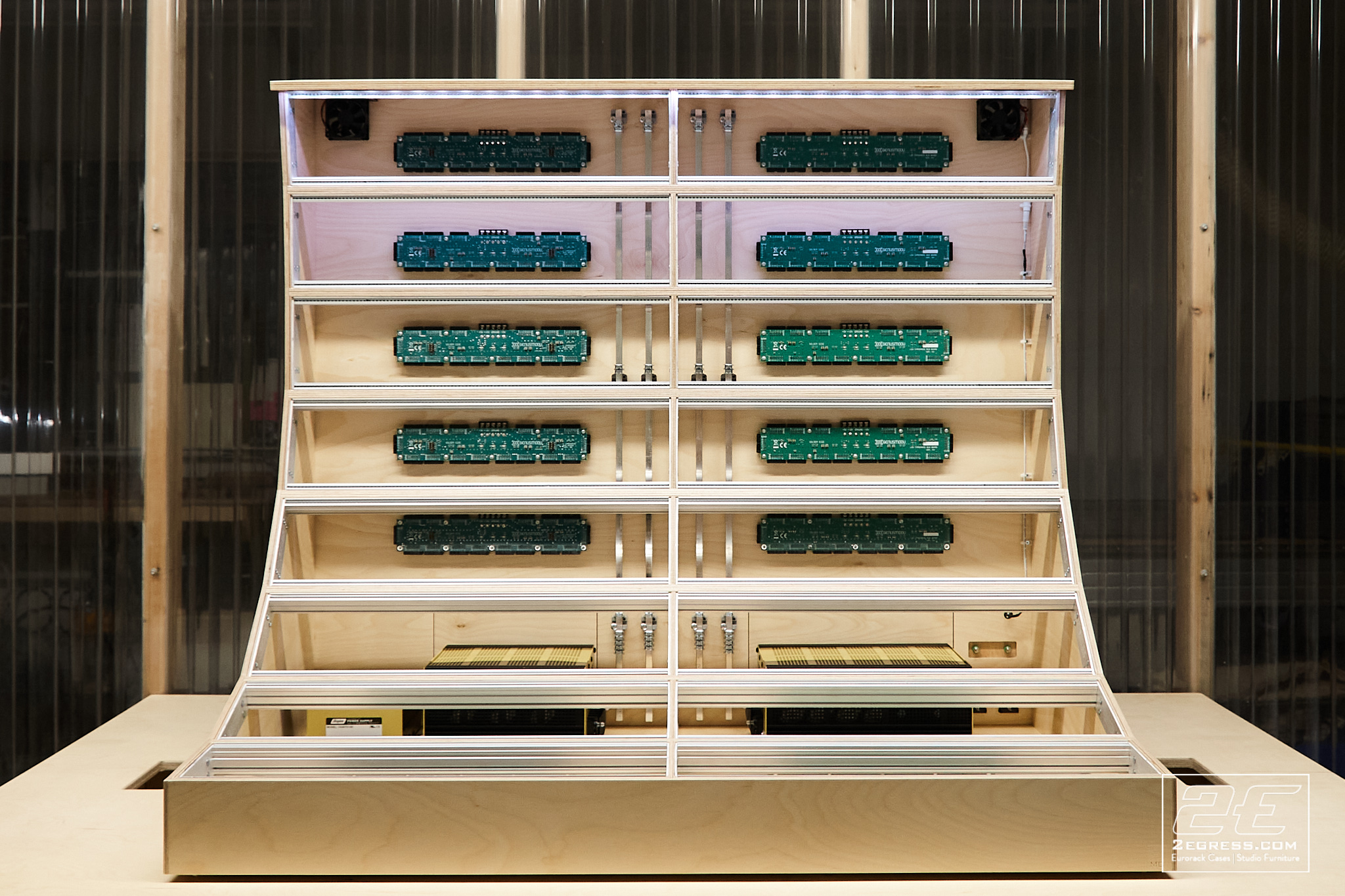 24u eurorack case Genus Modu LIBBs 2Egress