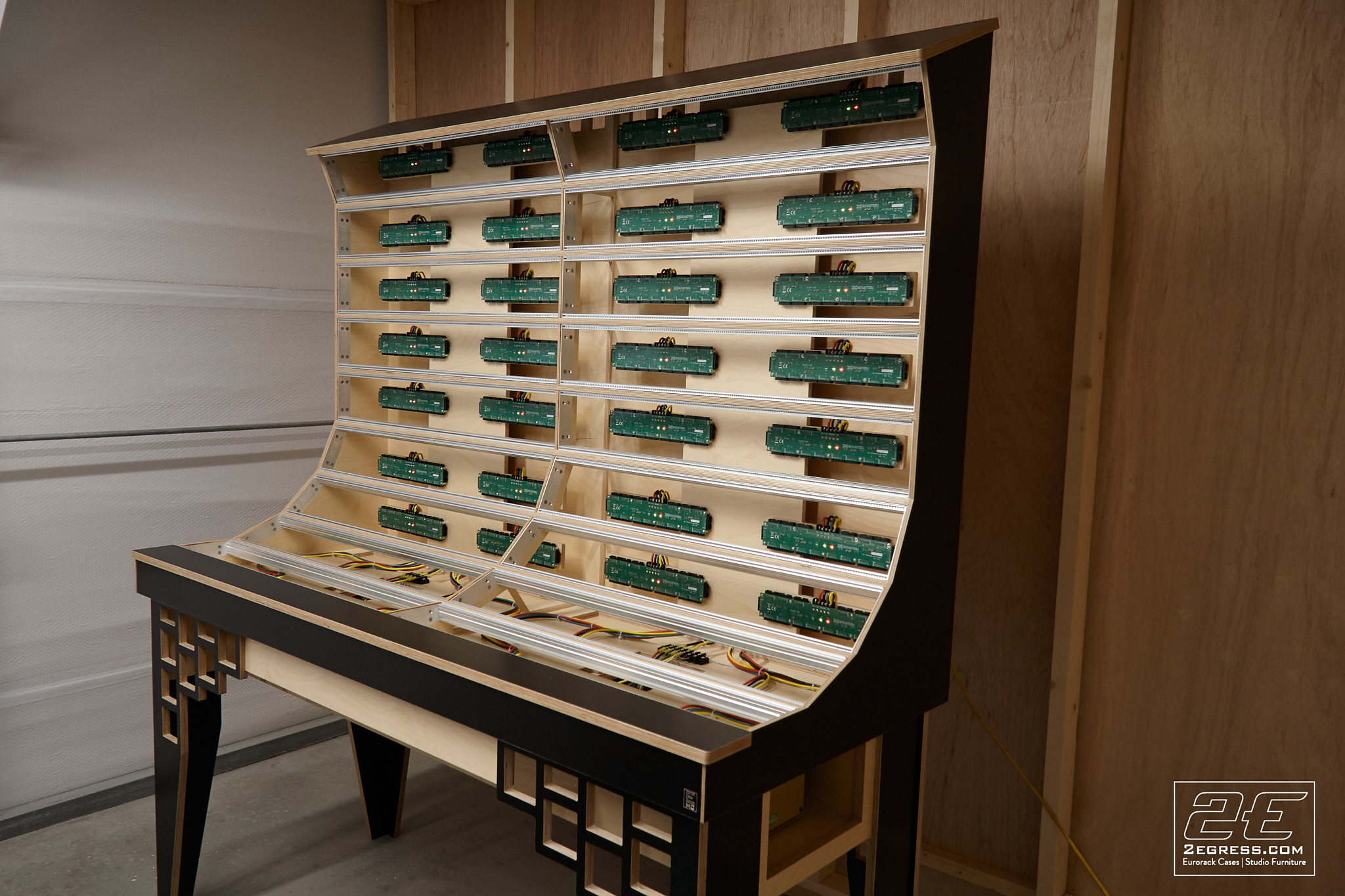 27u eurorack case gunslinger