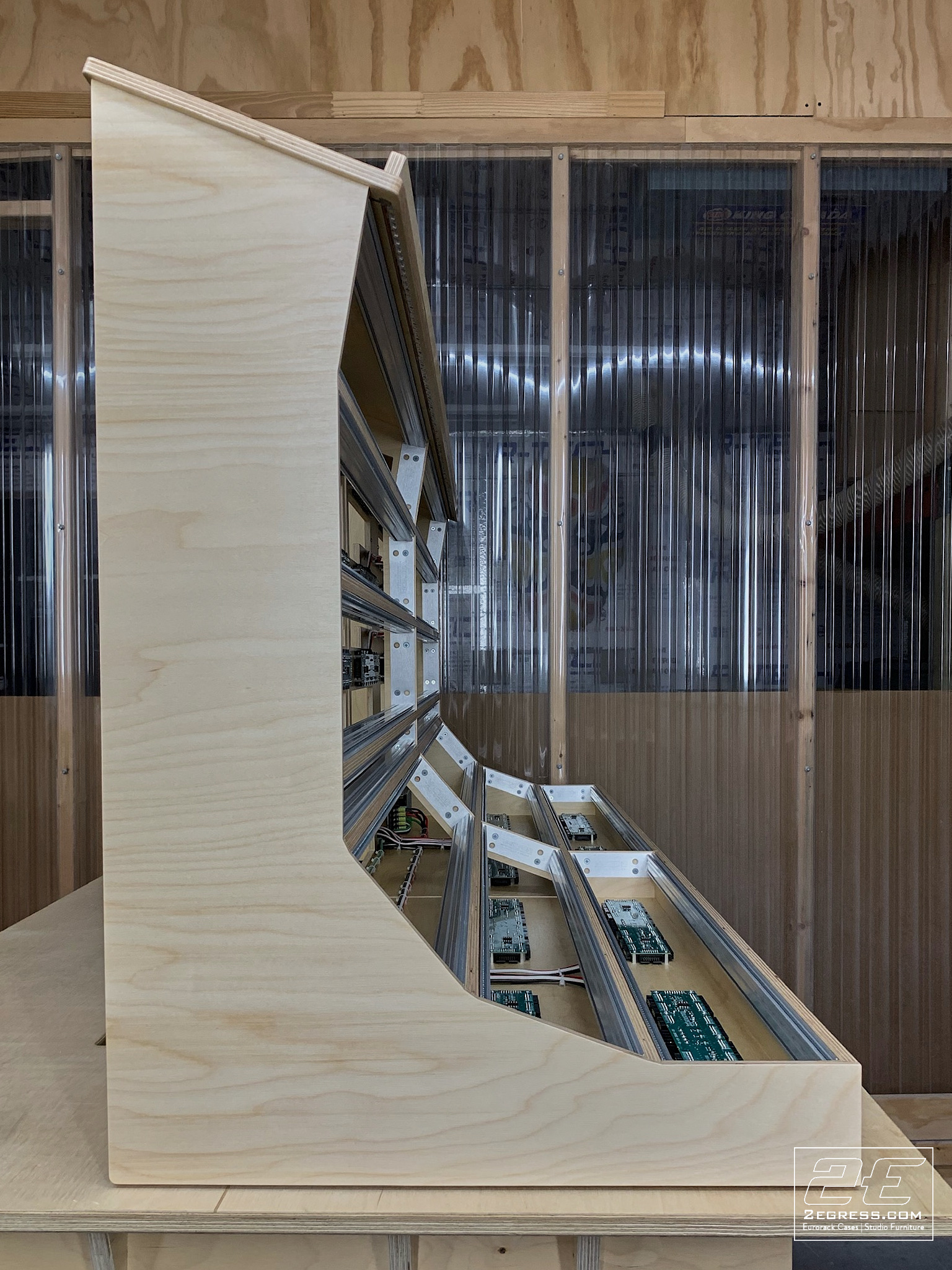 2E.Jamie.Lidell.19U.Eurorack.case.10