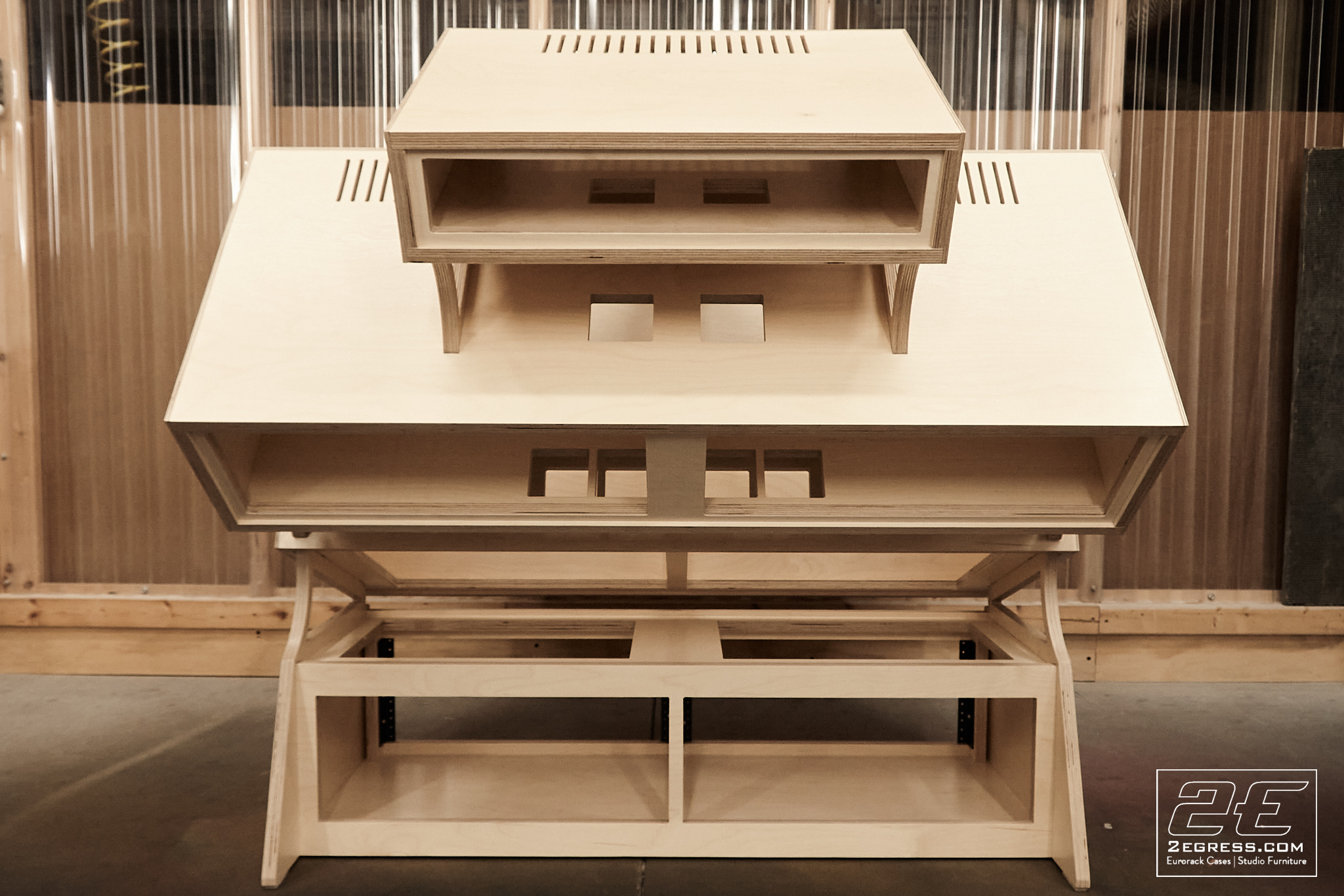 Masterimg Desk Josh Sebek 2Egress