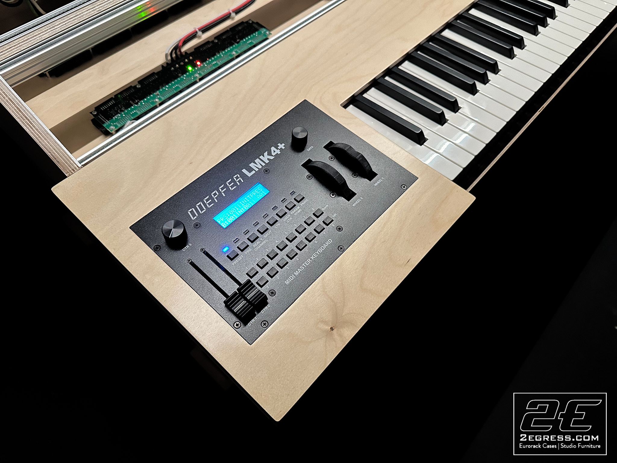 Doepfer LMK4+ Studio Desk | 2Egress