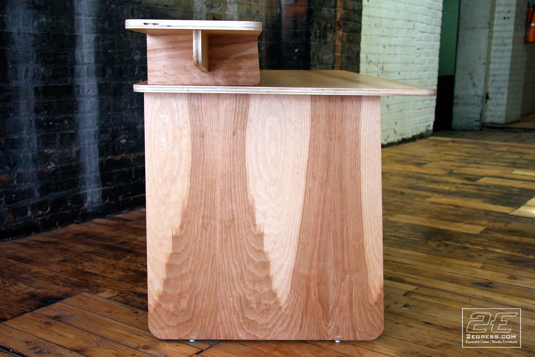 Film production desk 2egress