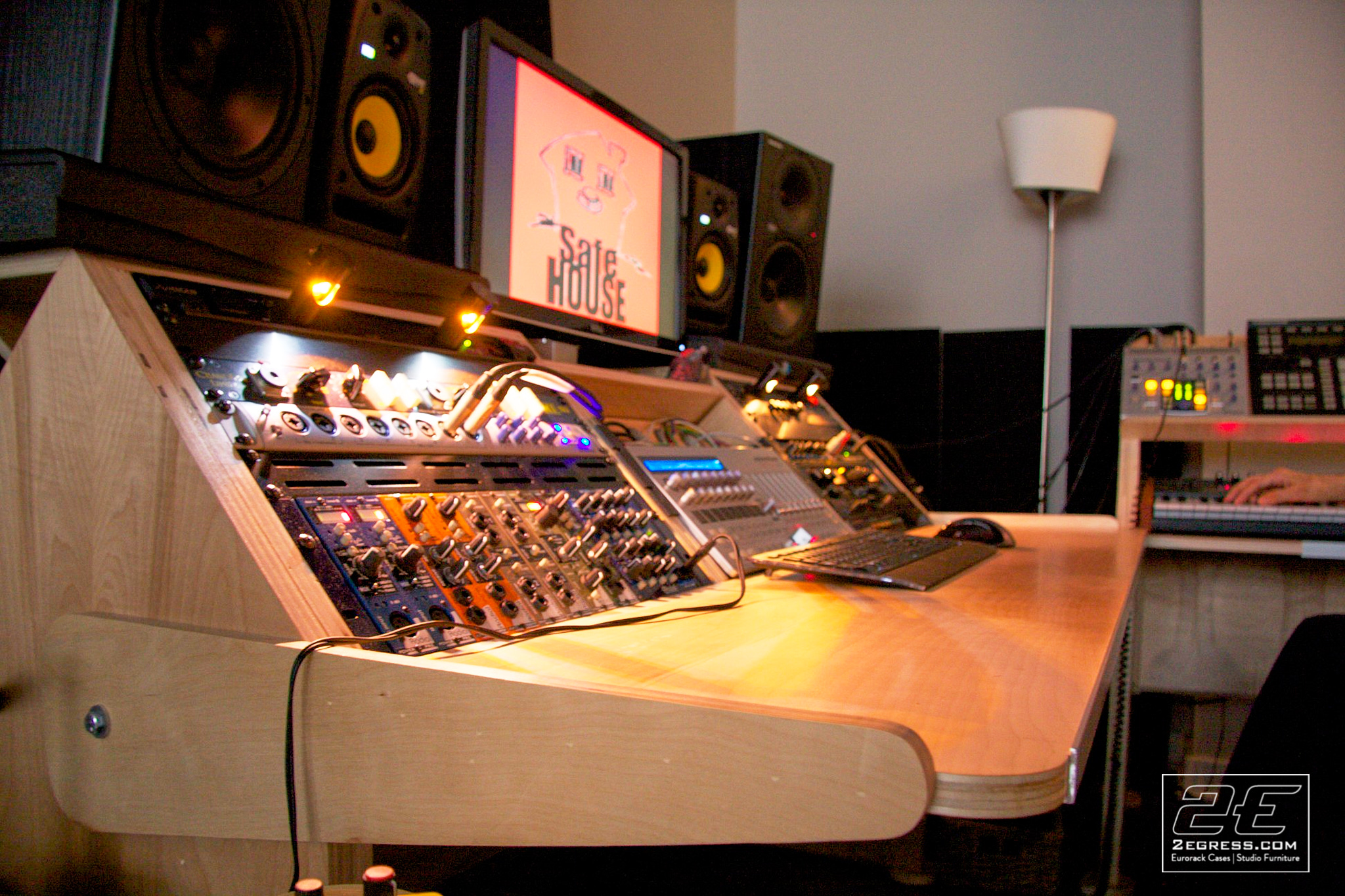 Studio desk Low rida 2egress