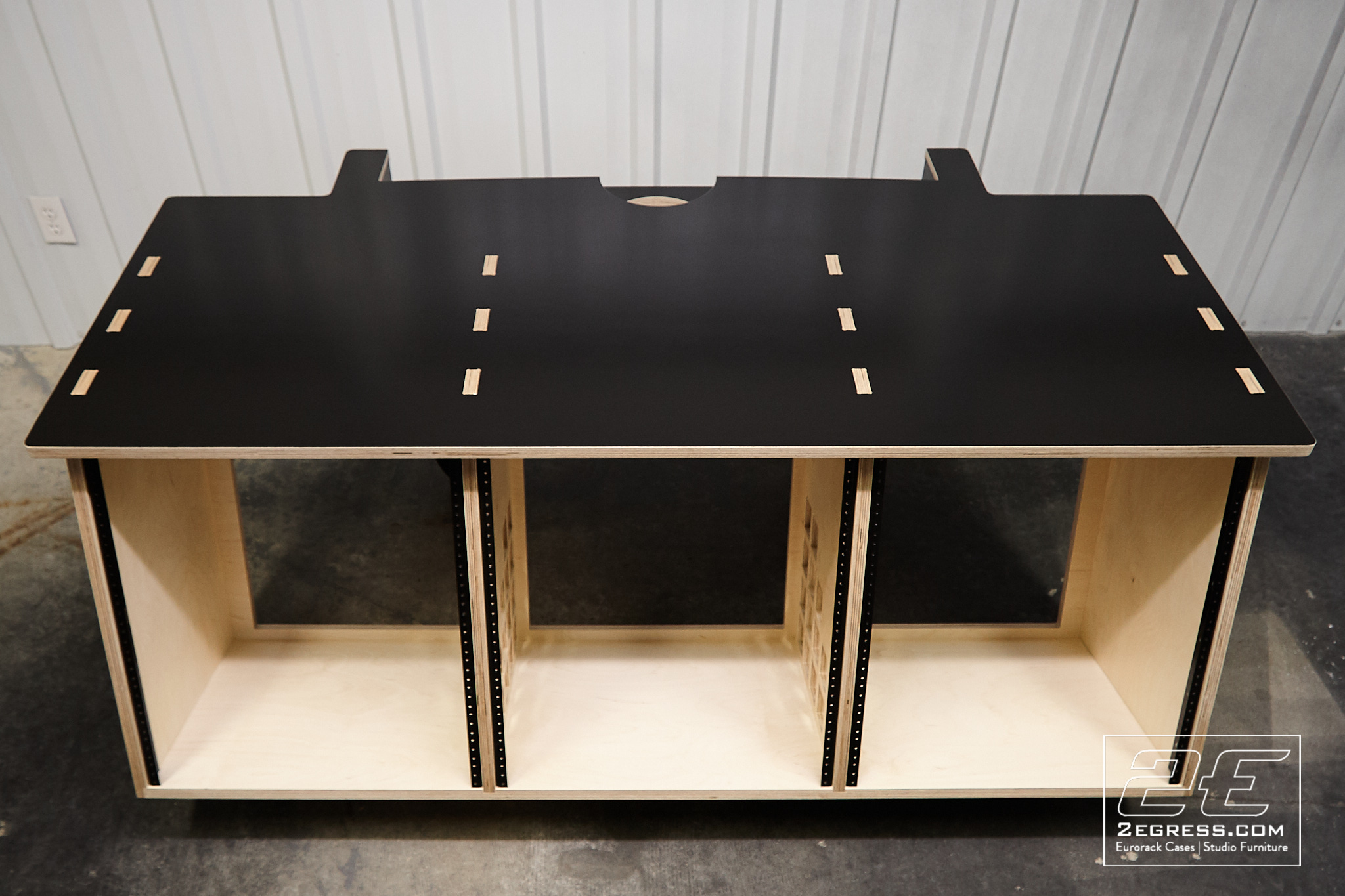 Studio equipment rack SPUTNIK RIch Walters 2Egress