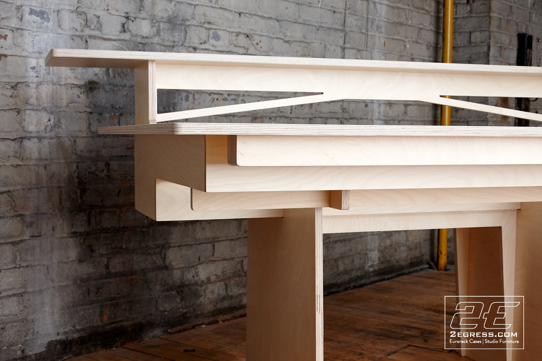 studio desk toft atb 32 2egress