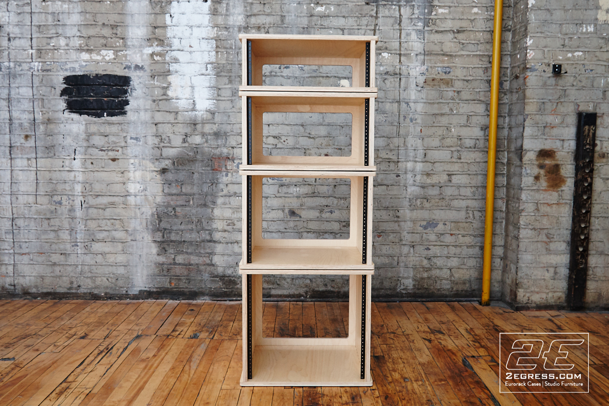 WBS studio rack dauntless 2egress