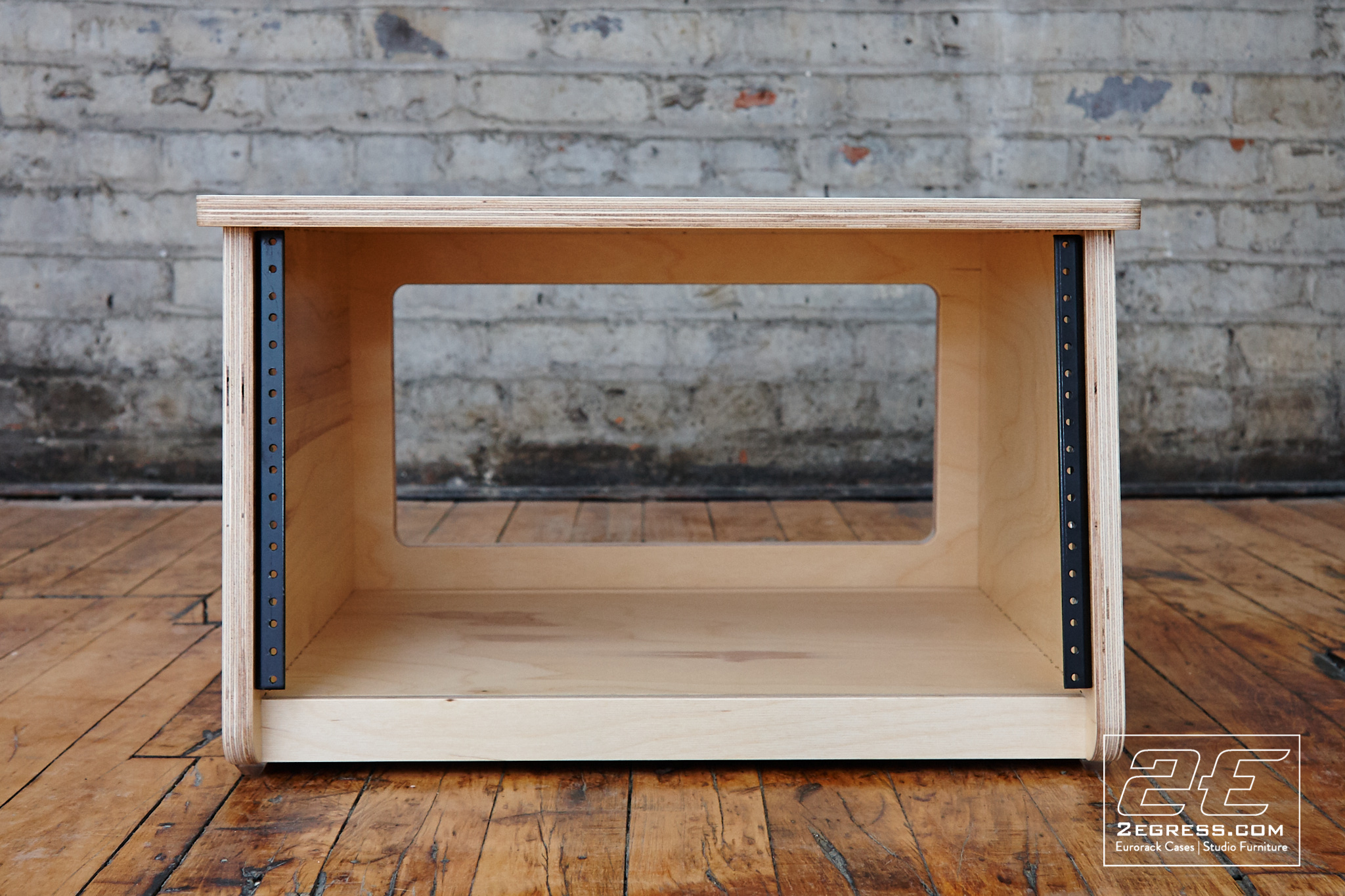 WBS studio rack dauntless 2egress