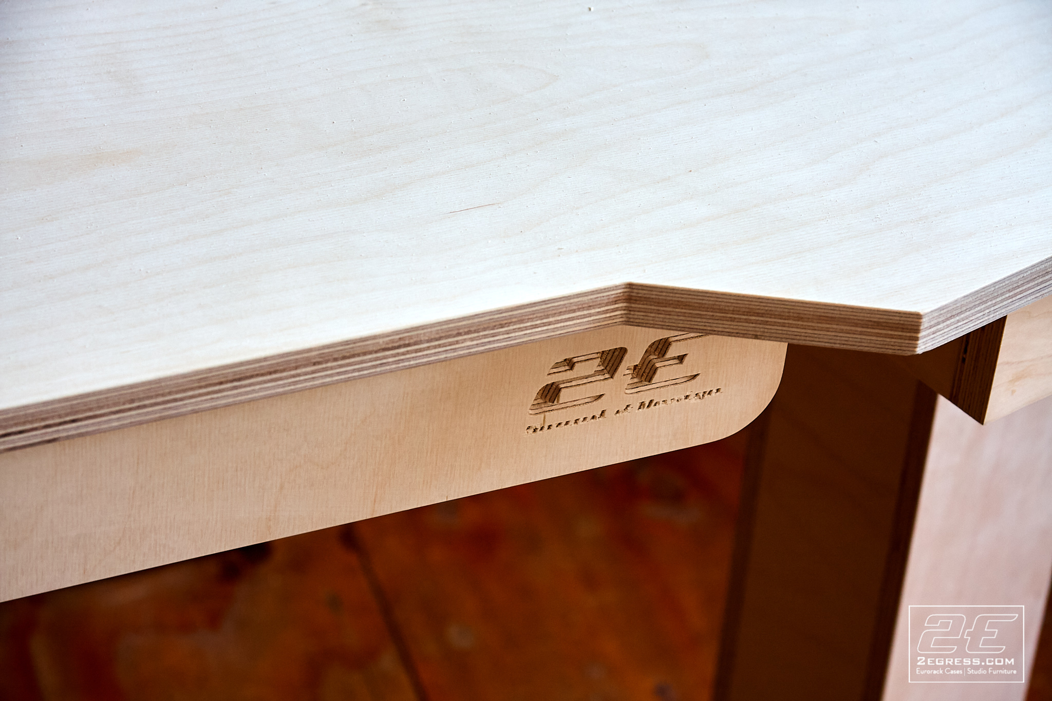 studio desk jim guthrie 2Egress