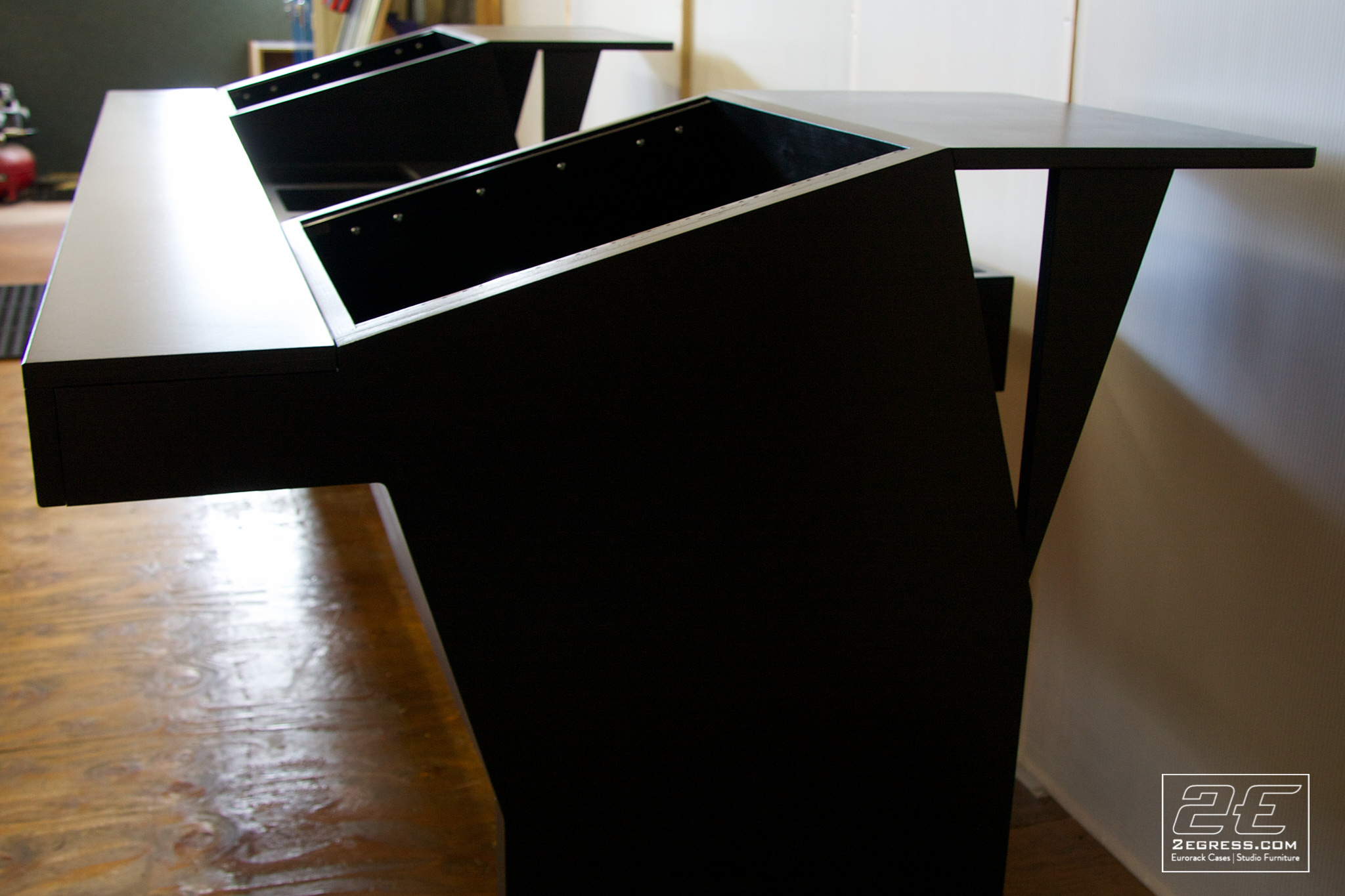 studio desk avid system 5 2egress