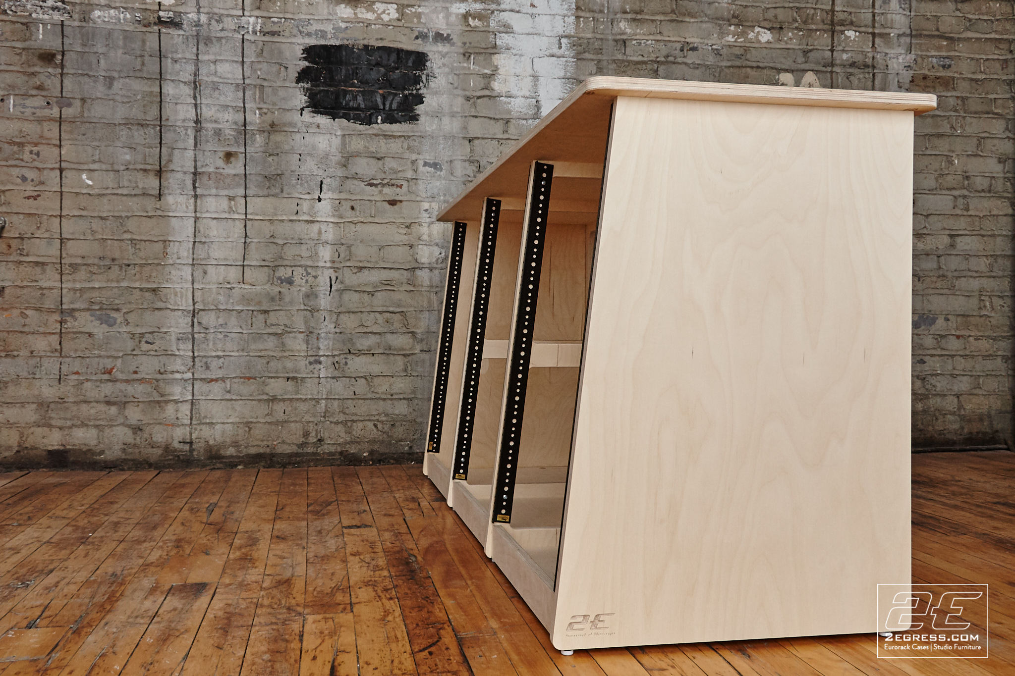 Triple bay rack 2egress